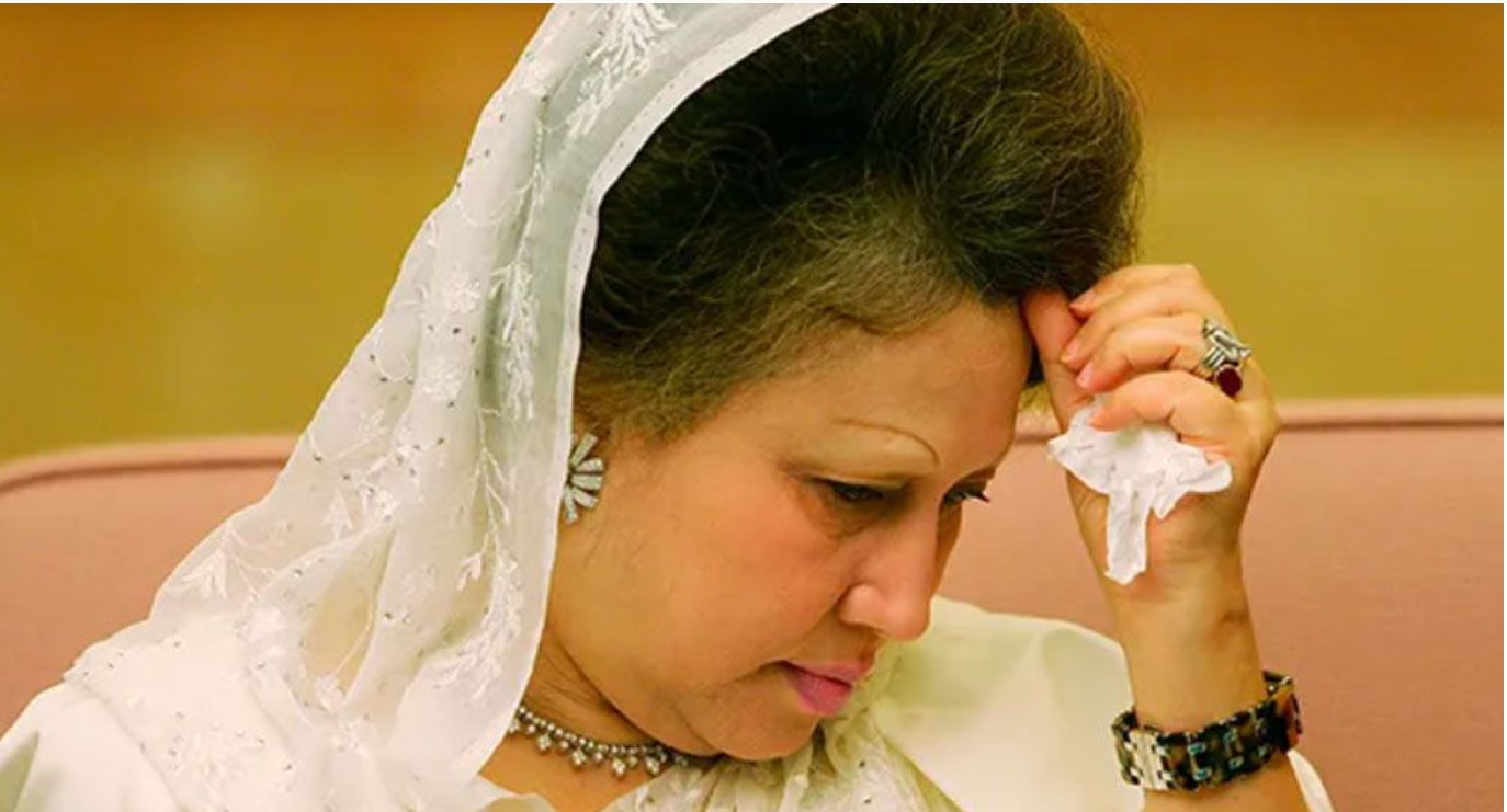 নিবিড় পর্যবেক্ষণে খালেদা জিয়া, আগামিকাল সারাদেশে মসজিদে দোয়া