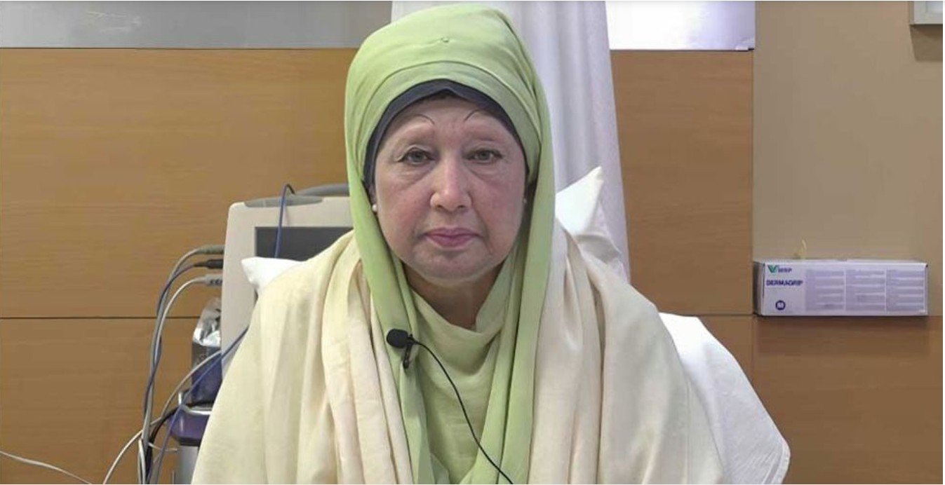 এবার যুক্তরাজ্য থেকে বিশেষজ্ঞরা আসছে খালেদা জিয়ার চিকিৎসায় 