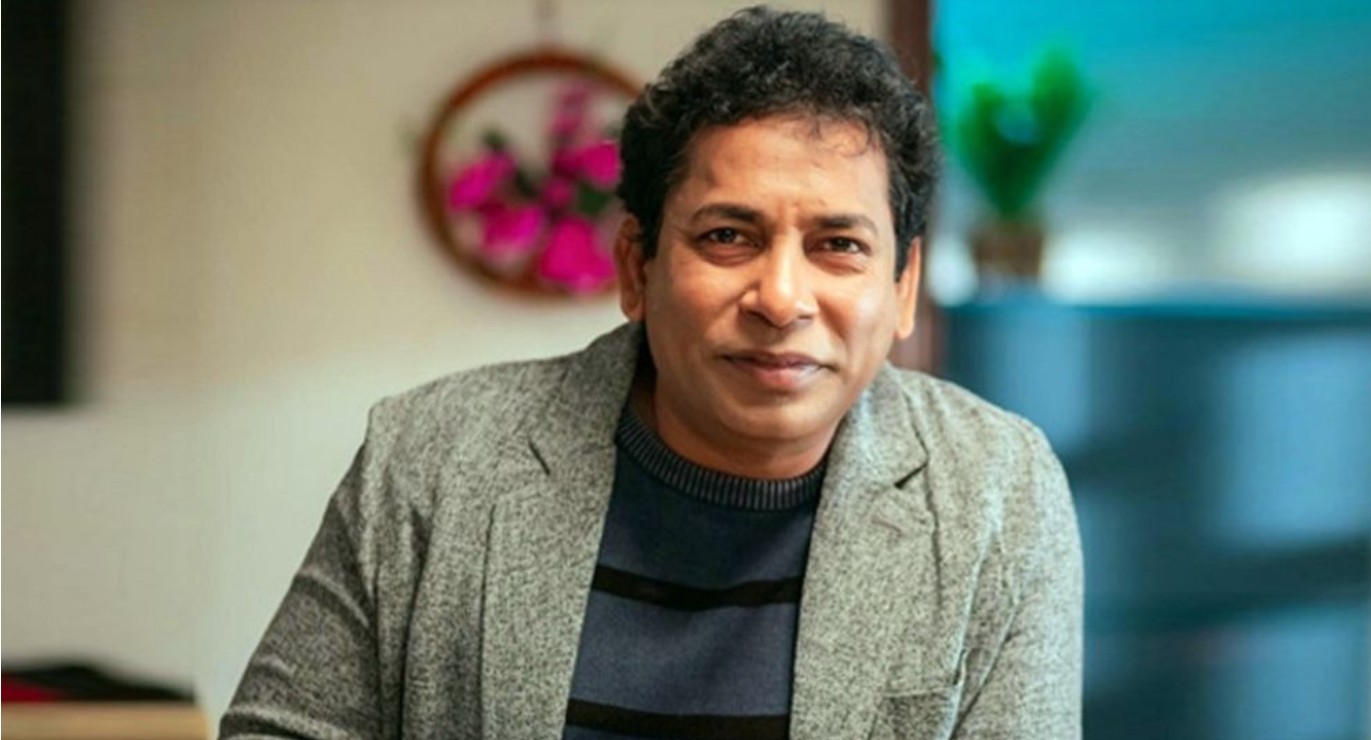 মোশাররফ করিমের সংসার চলে লোক হাসিয়ে