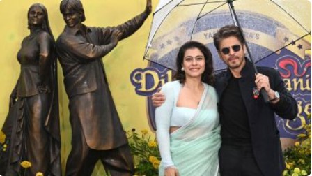 লন্ডনে শাহরুখ-কাজলের ভাস্কর্য নিয়ে আবেগ-আপ্লুত ভক্তরা