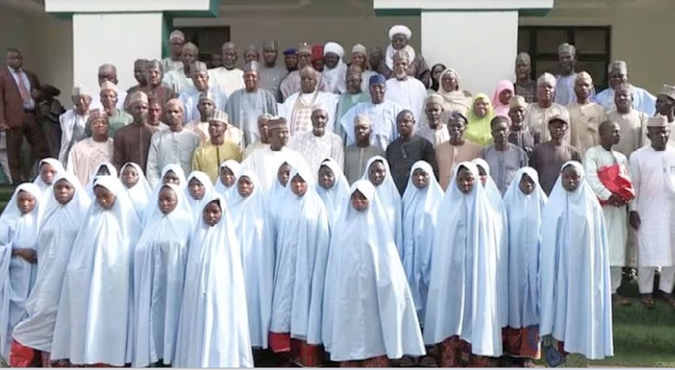 অপহৃত ১০০ শিক্ষার্থীদের উদ্ধার করেছে নাইজেরিয়ার যৌথবাহিনী