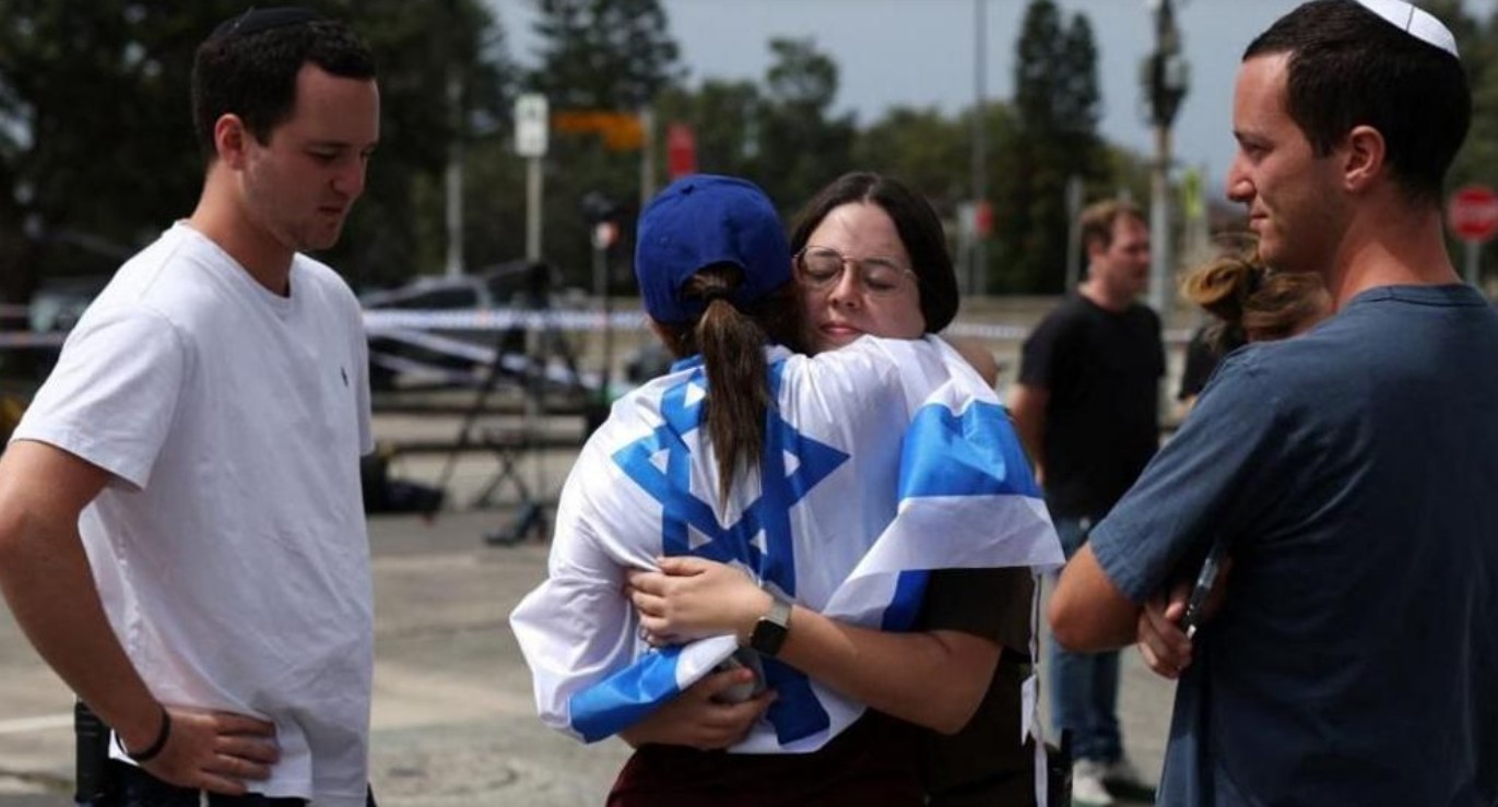 অস্ট্রেলিয়ার সিডনিতে বন্দুকধারীর হামলায় নিহতের সংখ্যা বেড়ে ১৬