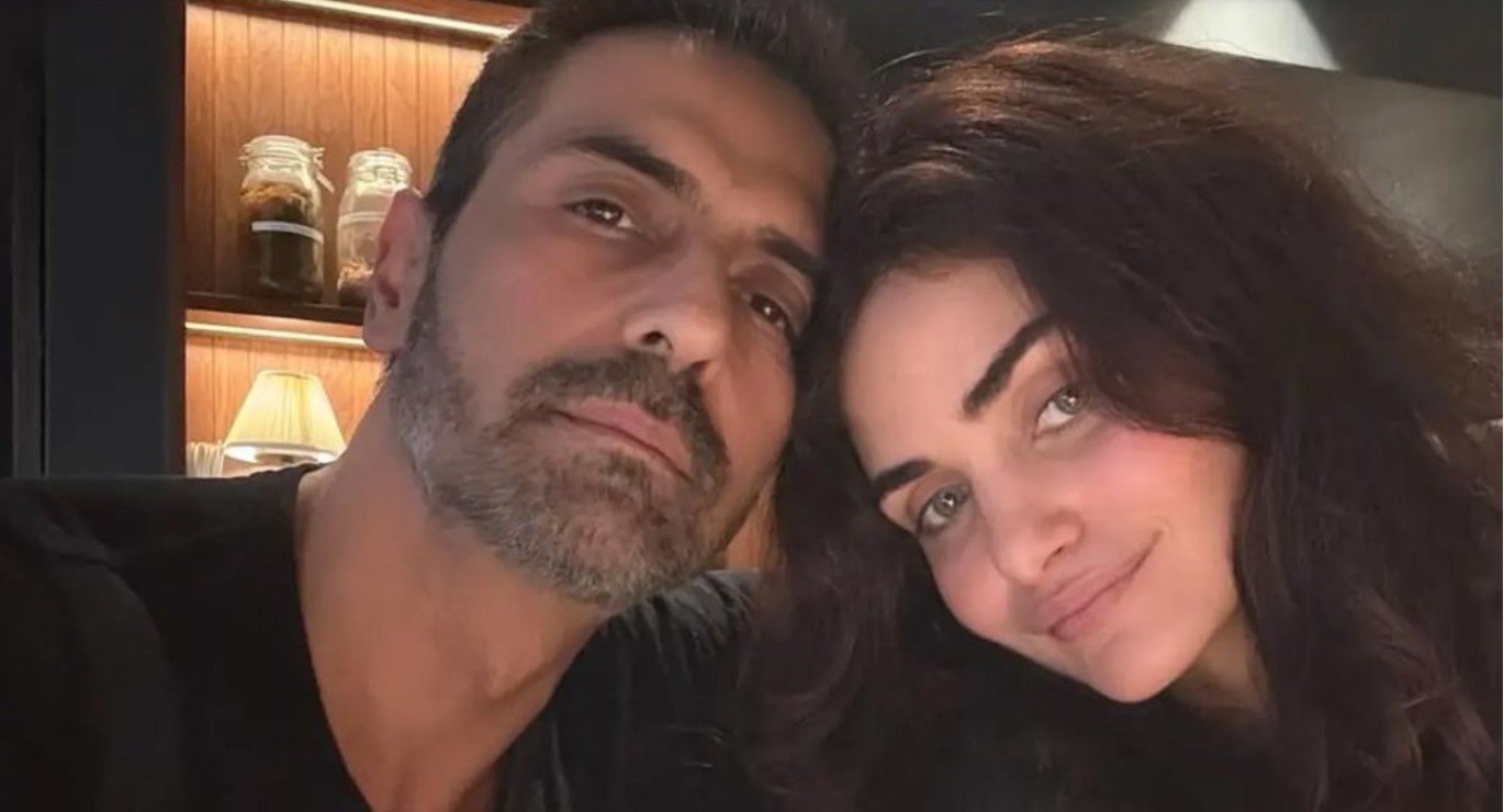 অর্জুন রামপাল কবে প্রেমিকাকে বিয়ে করছেন?