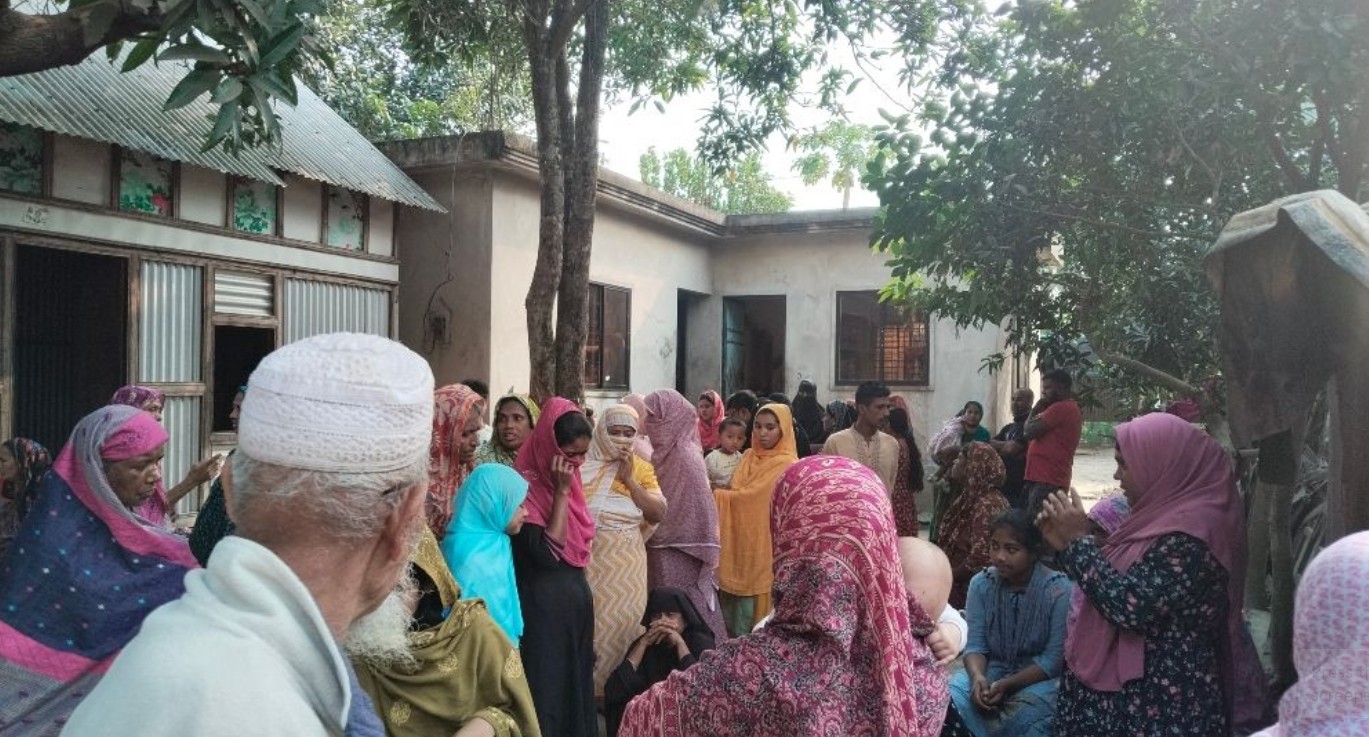 মুন্সীগঞ্জের গজারিয়ায় দুই ভাইয়ের বঁটির কোপে প্রতিবেশী নিহত