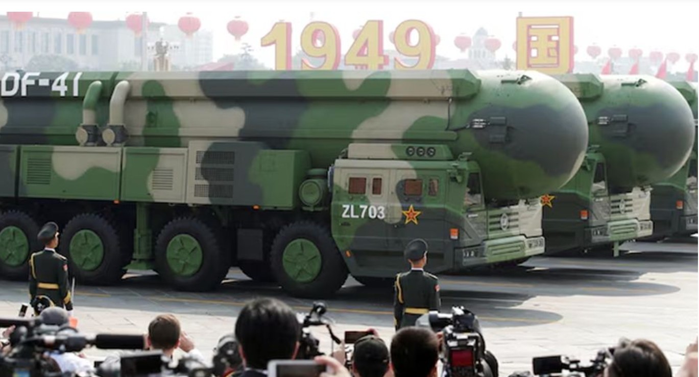 চীন মঙ্গোলিয়া সীমান্তে শতাধিক ব্যালিস্টিক ক্ষেপণাস্ত্র মোতায়েন করেছে!