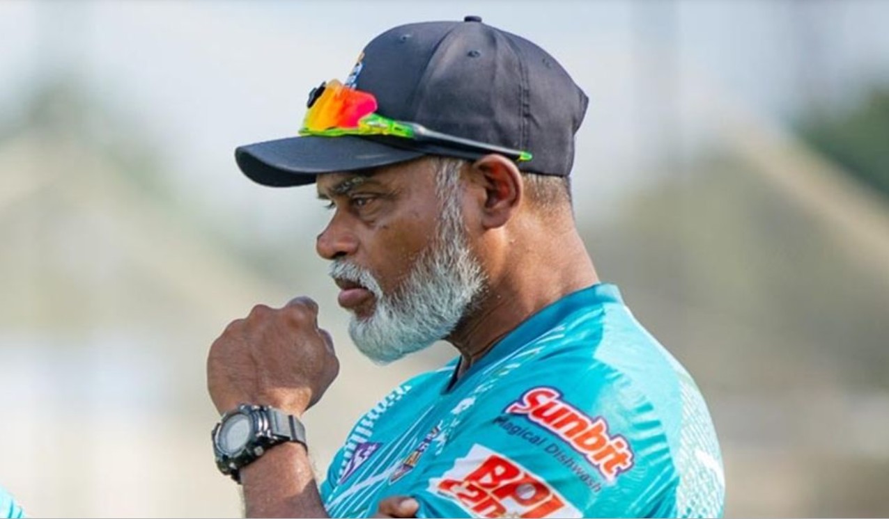 হঠাৎ মাঠে হার্ট অ্যাটাকে মারা গেলেন ঢাকার সহকারী কোচ মাহবুব জাকি