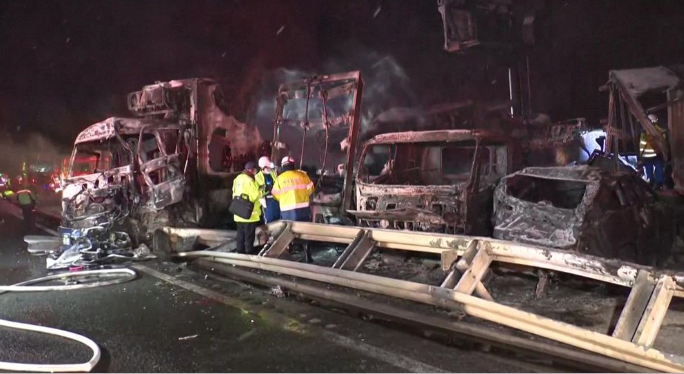 জাপানের গানমা প্রদেশে দুর্ঘটনার কবলে ৫০টিরও বেশি গাড়ি, নিহত ২