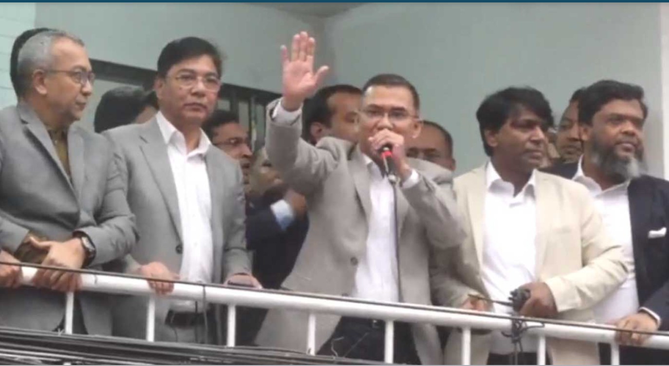 আসুন আমরা দেশটাকে নতুন করে গড়ে তোলার চেষ্টা করি: তারেক রহমান