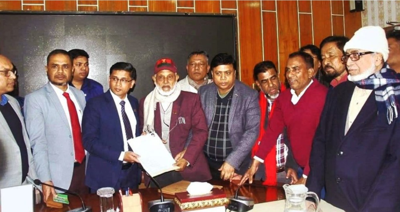 খালেদা জিয়ার আঙুলের ছাপ নিয়েই মনোনয়ন দাখিল বগুড়া-৭ আসনে