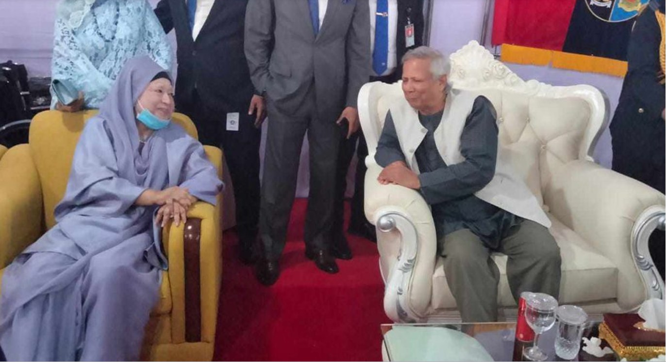 খালেদা জিয়ার বিষয়ে স্মৃতিচারণ করলেন প্রধান উপদেষ্টা