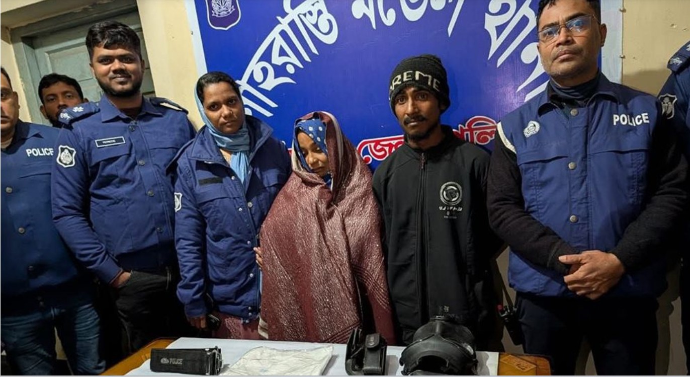 ঢাকায় লুট হওয়া পুলিশের অস্ত্র-গুলি চাঁদপুর থেকে উদ্ধার আটক ২