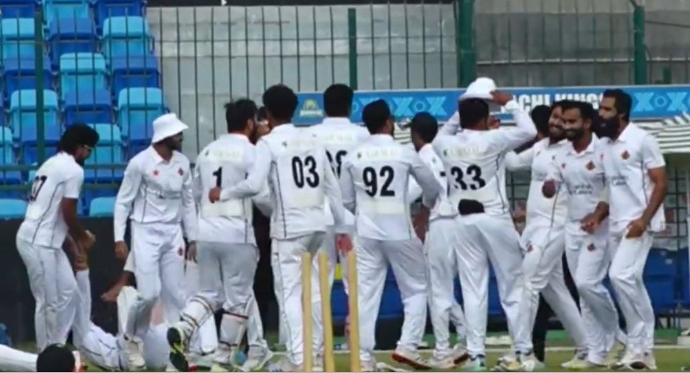 ২৩১ বছরের পুরোনো রেকর্ড ভেঙে দিলো পাকিস্তানের ঘরোয়া ক্রিকেট দল