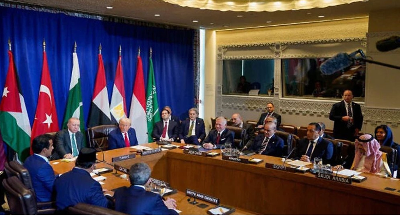 ডোনাল্ড ট্রাম্পের গাজা ‘শান্তি পর্ষদে’ যোগ দিচ্ছে ৮ মুসলিম দেশ