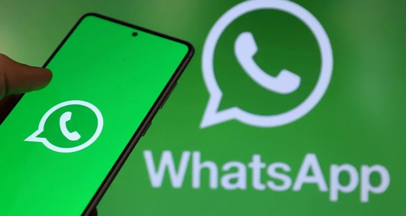 এবার হোয়াটসঅ্যাপে আসছে কভার ফটো ও এআই স্ট্যাটাস ফিচার