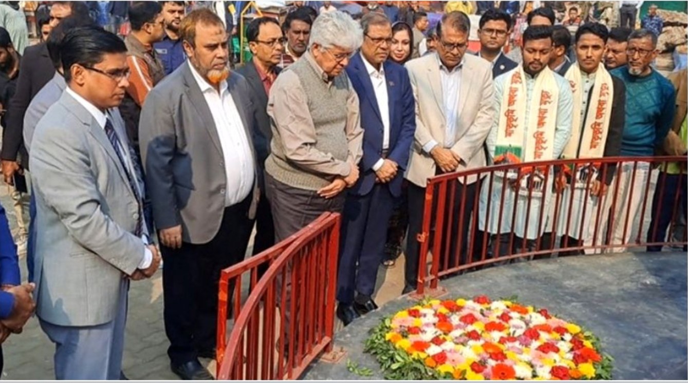 শহীদের রক্তের প্রতি শ্রদ্ধাশীলরা ‘হ্যাঁ’ ভোট দেবেন: উপদেষ্টা আদিলুর রহমান খান