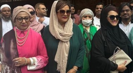 সুচন্দা ববিতা ও চম্পা তিন বোন ভোট দিলেন 