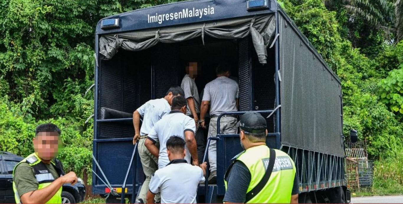 মালয়েশিয়ায় ৬২০০ অবৈধ অভিবাসী আটক