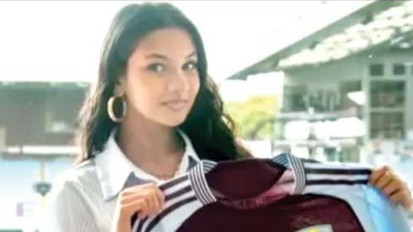 এবার ইংল্যান্ড প্রবাসী নারী ফুটবলার আসছেন বাংলাদেশে