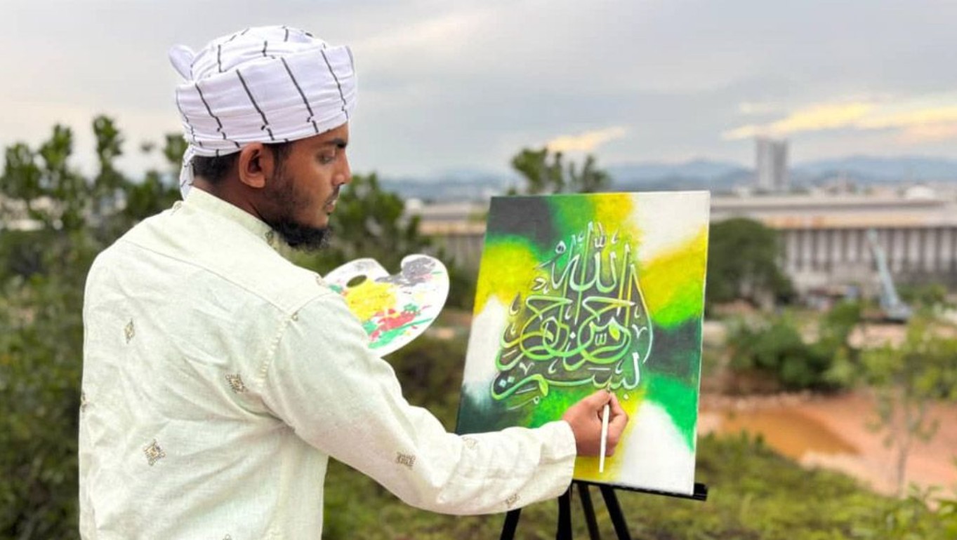 মালয়েশিয়ায় আরবি ক্যালিগ্রাফিতে নিজেকে খুঁজে পেলেন প্রবাসী বাংলাদেশী