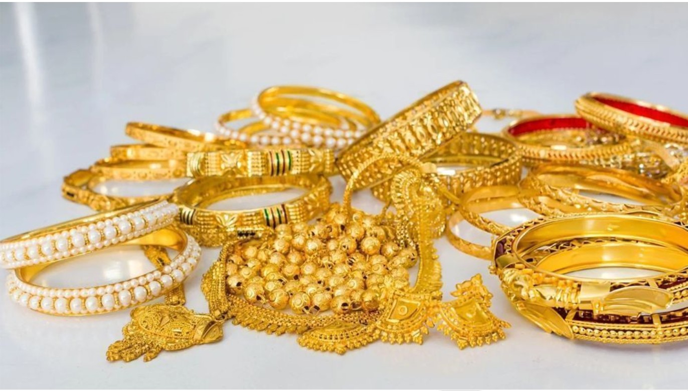 দেশের বাজারেও বেড়েছে স্বর্ণের দাম, ভরি ২ লাখ ৫৮ হাজার ৮২৪ টাকা