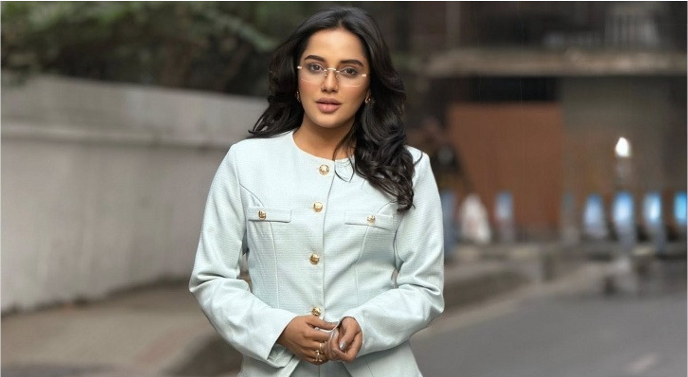 অভিনয় থেকে বিরতির ঘোষণা সামিরা খান মাহির