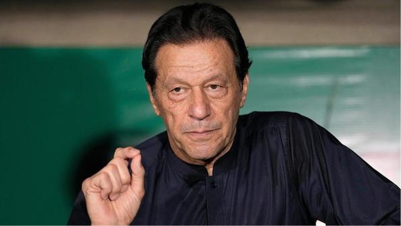 আদালতের নির্দেশ পেলে হাসপাতালে নেওয়া হবে ইমরান খানকে: পাকিস্তান সরকার