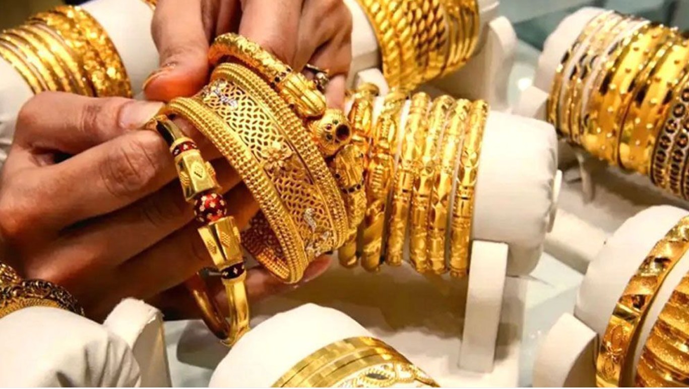 ২৪ ঘণ্টায় আবারো বাড়লো স্বর্ণের দাম: ভরি ২ লাখ ৭৭ হাজার ৪২৮ টাকা