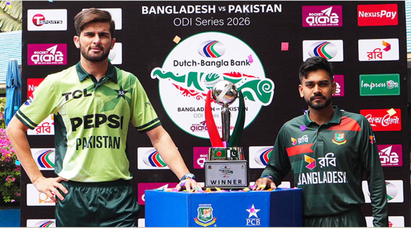 বাংলাদেশ-পাকিস্তান ওয়ানডে সিরিজের ট্রফি উন্মোচন