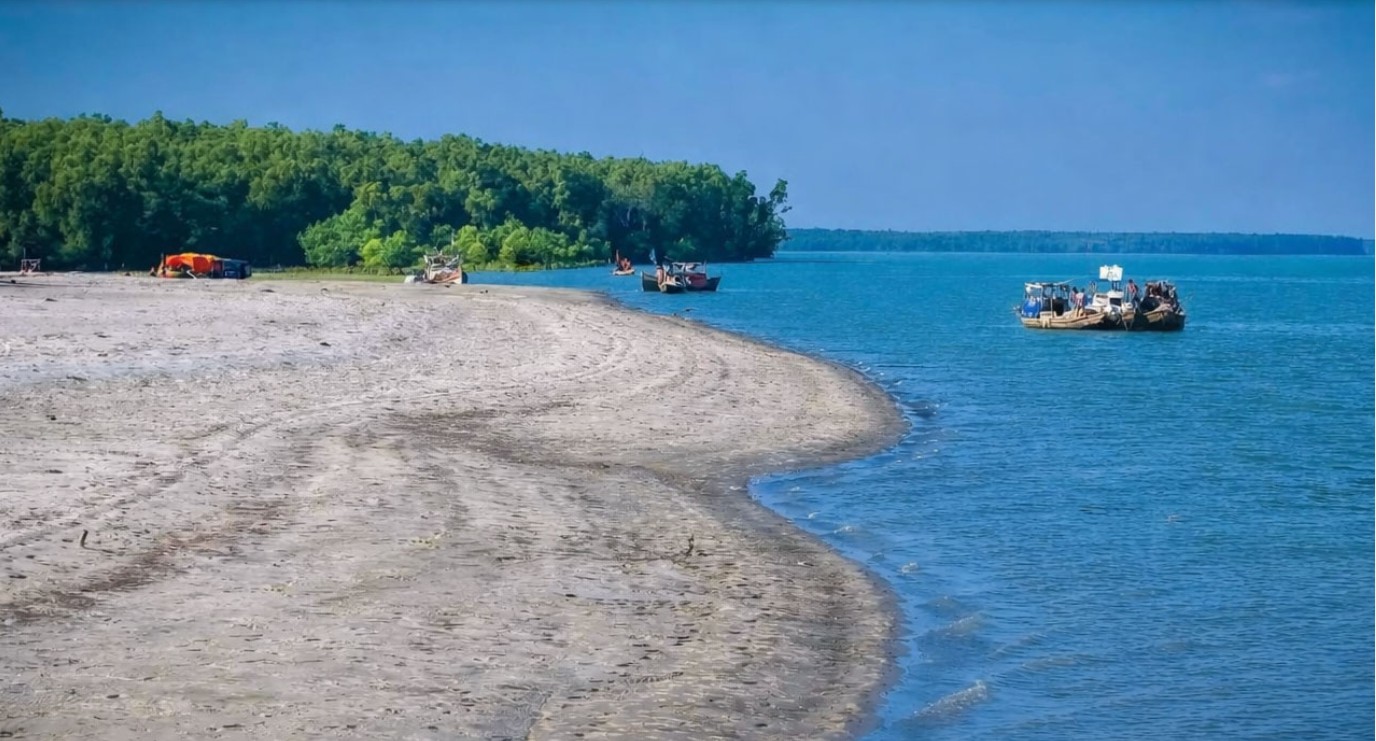 ঈদের ছুটিতে ঘুরে আসুন দক্ষিণের স্বর্গভূমি চর হেয়ারে