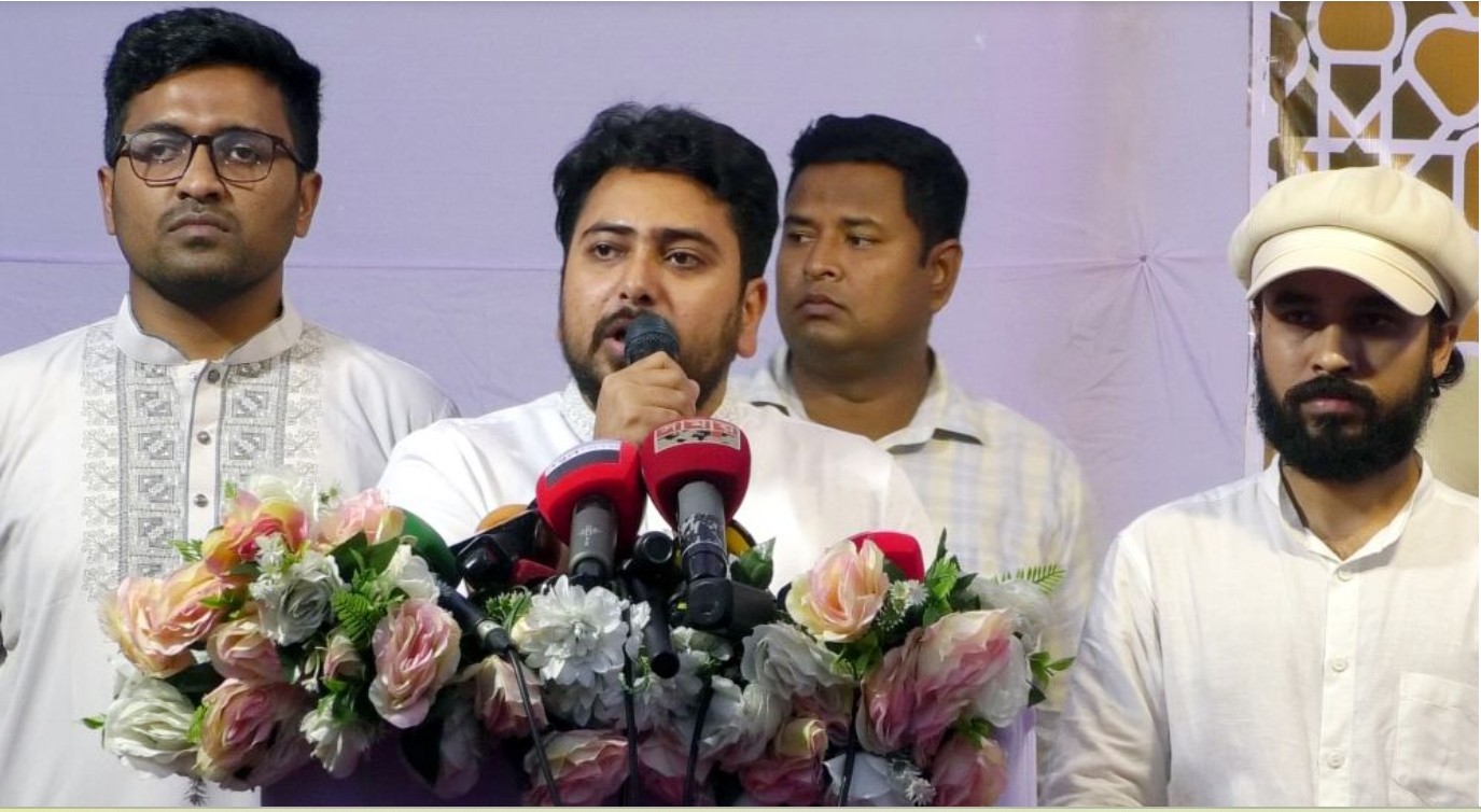 অবিলম্বে ফ্যাসিস্ট আওয়ামী লীগের দোসর রাষ্ট্রপতিকে অপসারণ করতে হবে: নাহিদ ইসলাম 