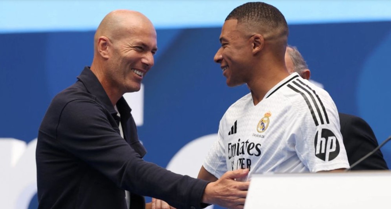 এমবাপ্পেদের কোচ হতে চলেছেন কিংবদন্তি ফুটবলার জিনেদিন জিদান