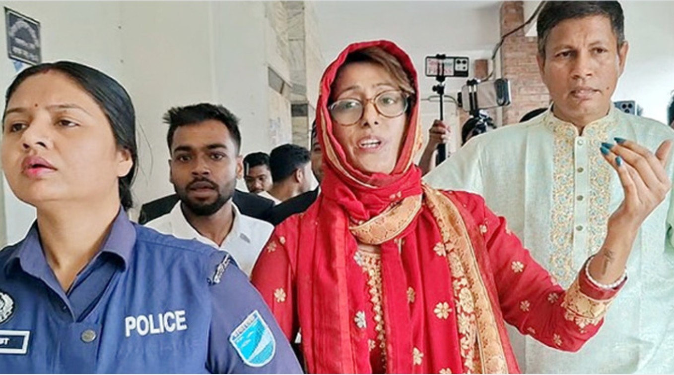 জাতীয় স্মৃতিসৌধে ফুল দিতে গিয়ে গ্রেফতার মডেল মিষ্টি সুবাসসহ দুইজন রিমান্ডে