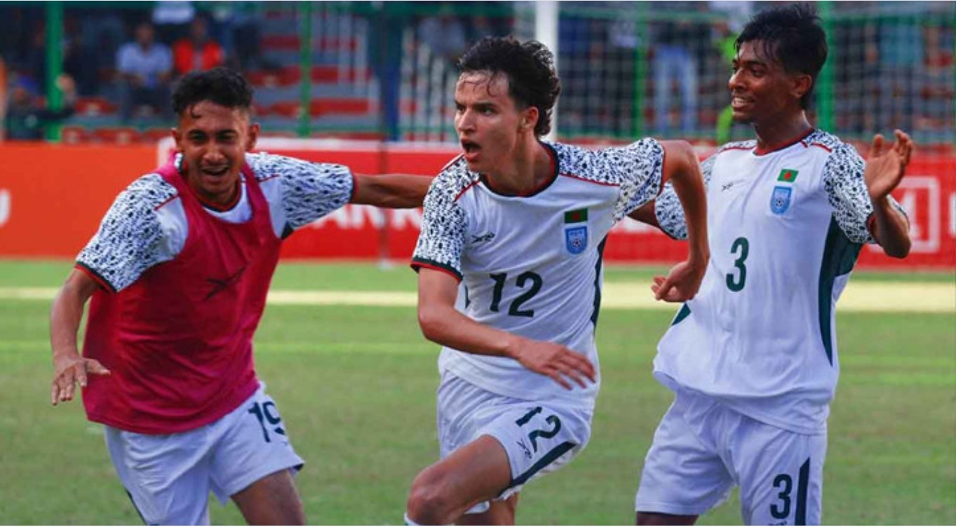 সাফ শিরোপা ধরে রাখার লড়াইয়ে বাংলাদেশ-ভারত