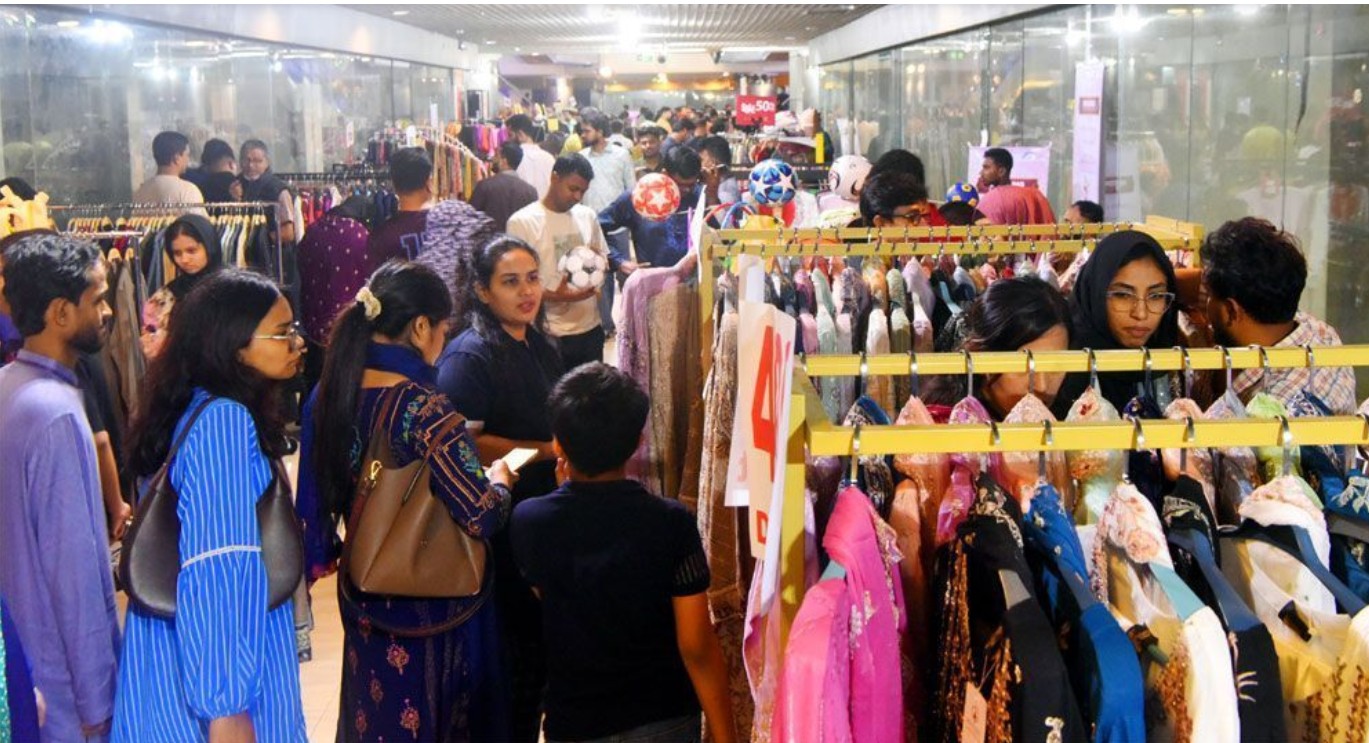 শপিংমল ও দোকানপাট বন্ধ নিয়ে নতুন সময় জানালো সরকার