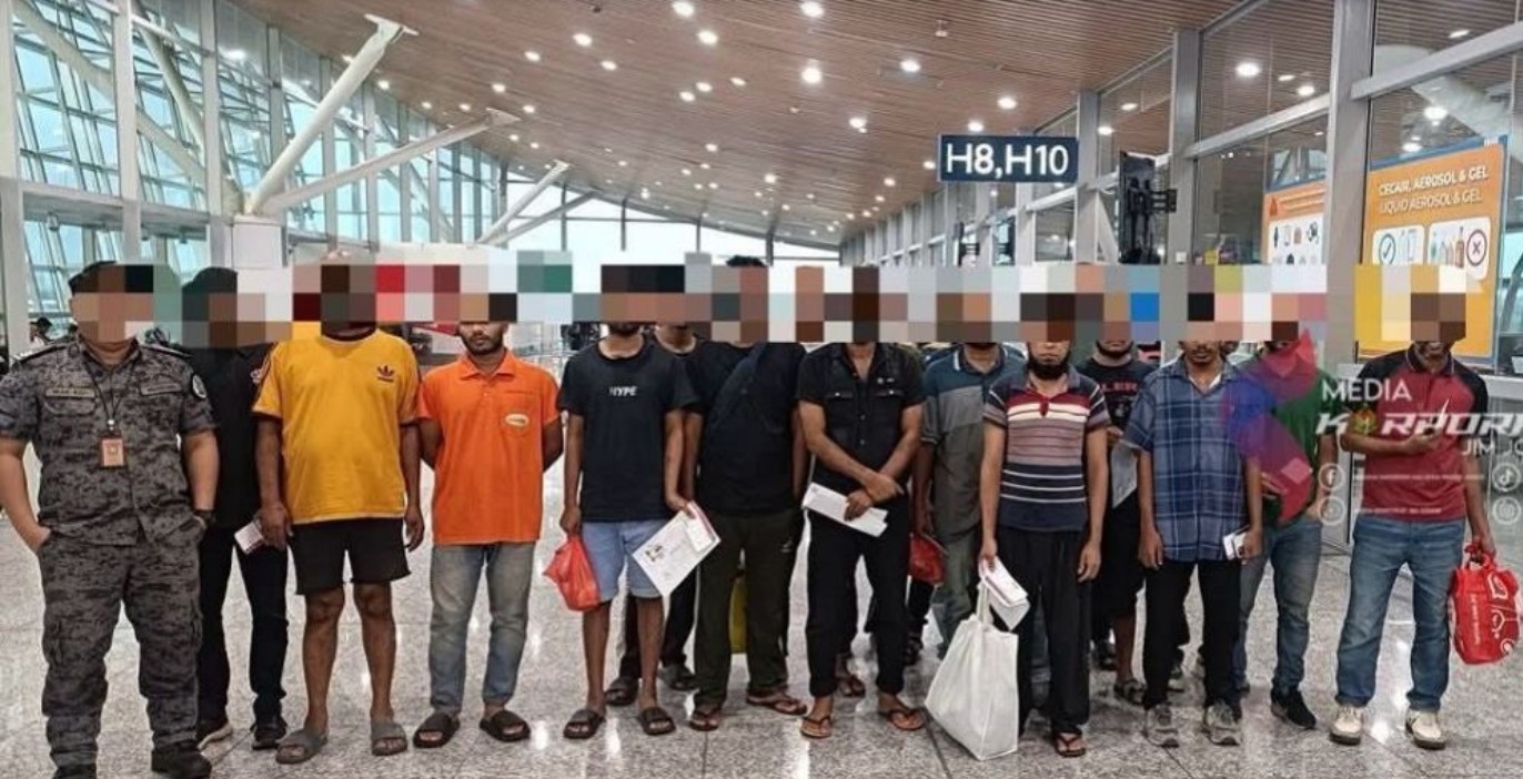 মালয়েশিয়া ৬৪ বাংলাদেশিসহ ১২৭ বন্দিকে ফেরত পাঠালো