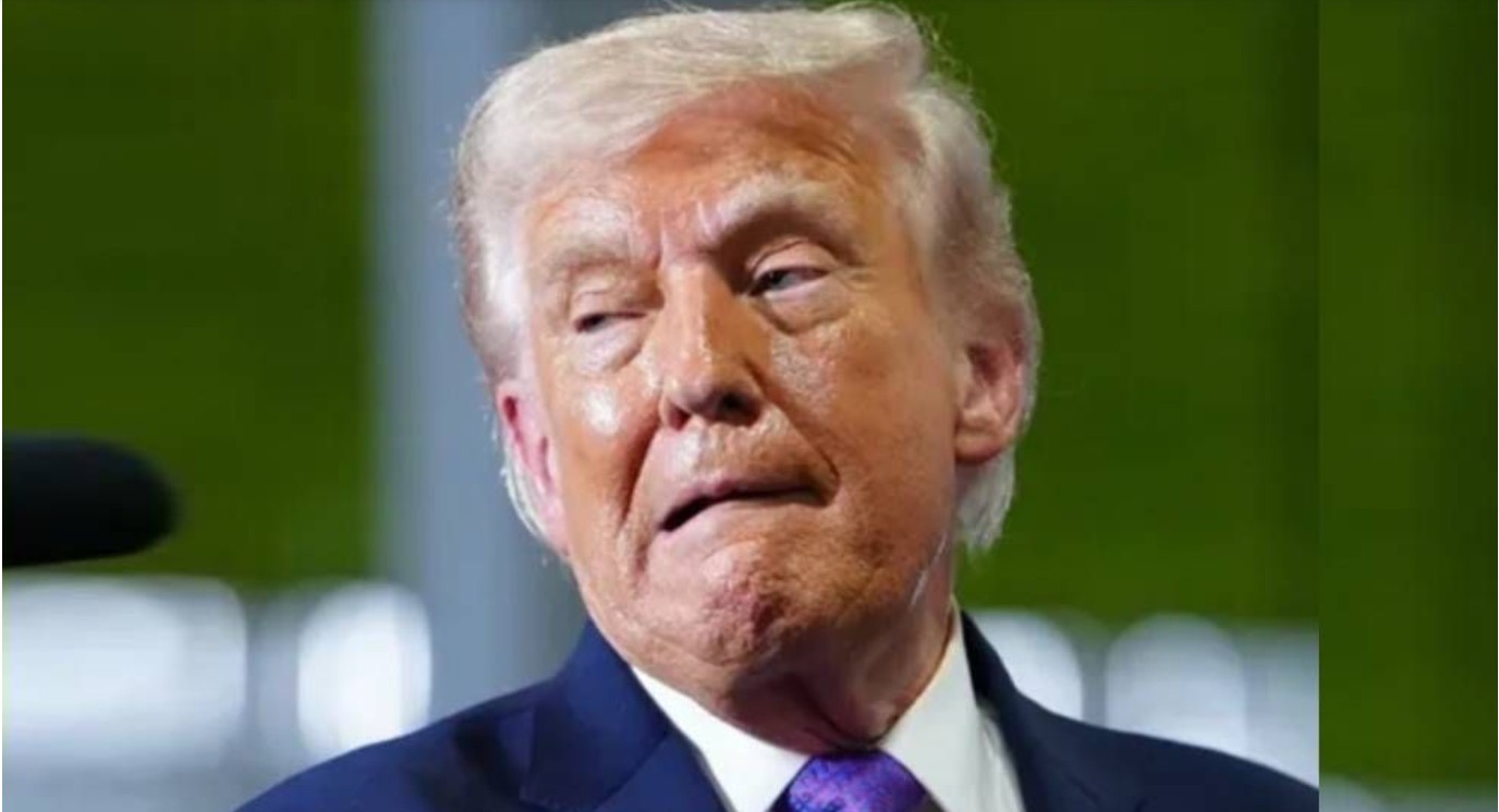 হরমুজ প্রণালী নিয়ে ১০ দিনে ১৮০ ডিগ্রি উল্টে গেলেন ডোনাল্ড ট্রাম্প