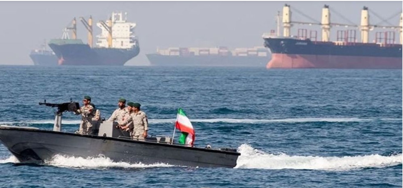 যুক্তরাষ্ট্র যুদ্ধবিরতি লঙ্ঘন করায় হরমুজ প্রণালী বন্ধ থাকবে: আইআরজিসি