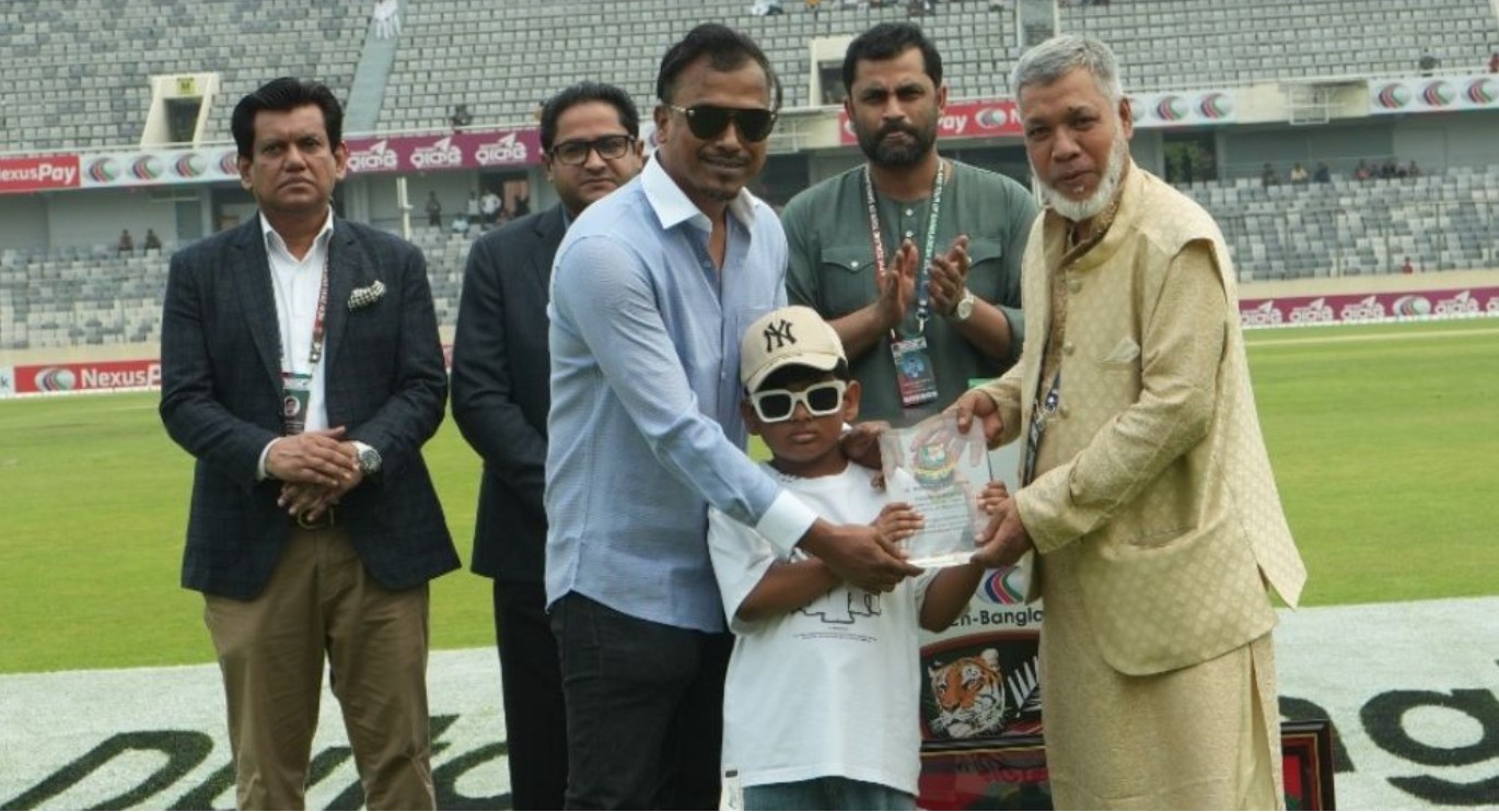 পেসার রুবেল হোসেনকে বিদায়ী সংবর্ধনা দিলো বিসিবি